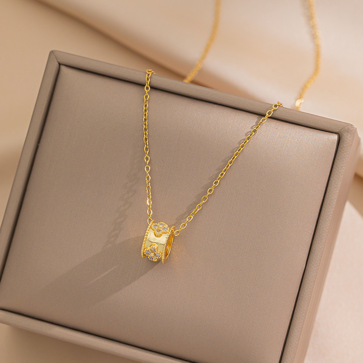 Single Ring Necklace