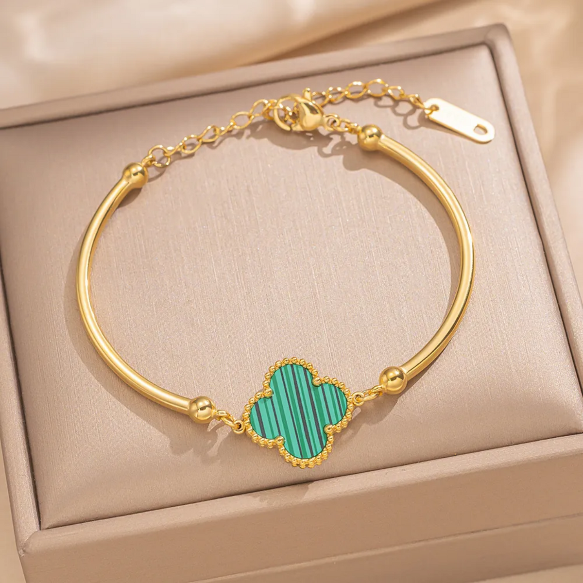 Clover Gold Bracelet