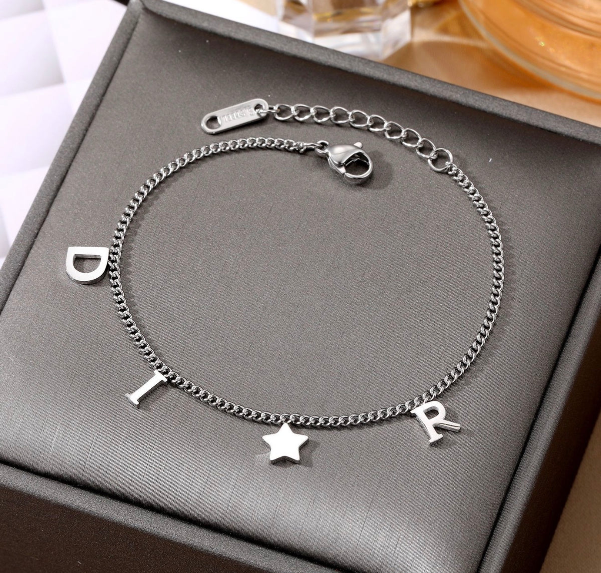 Di*r Bracelet